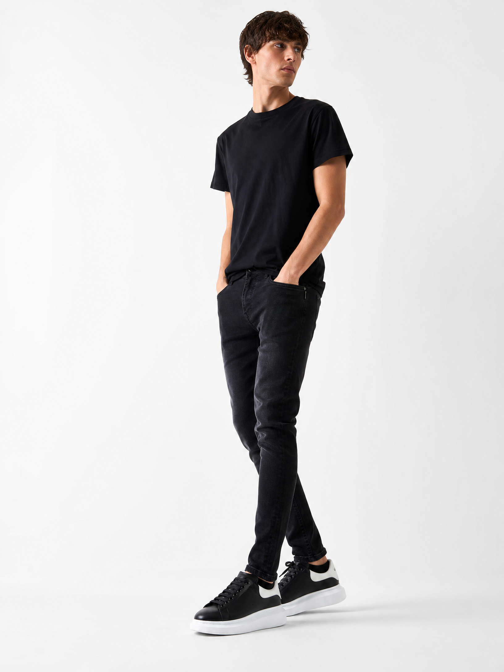 Oversized Sneaker Black White