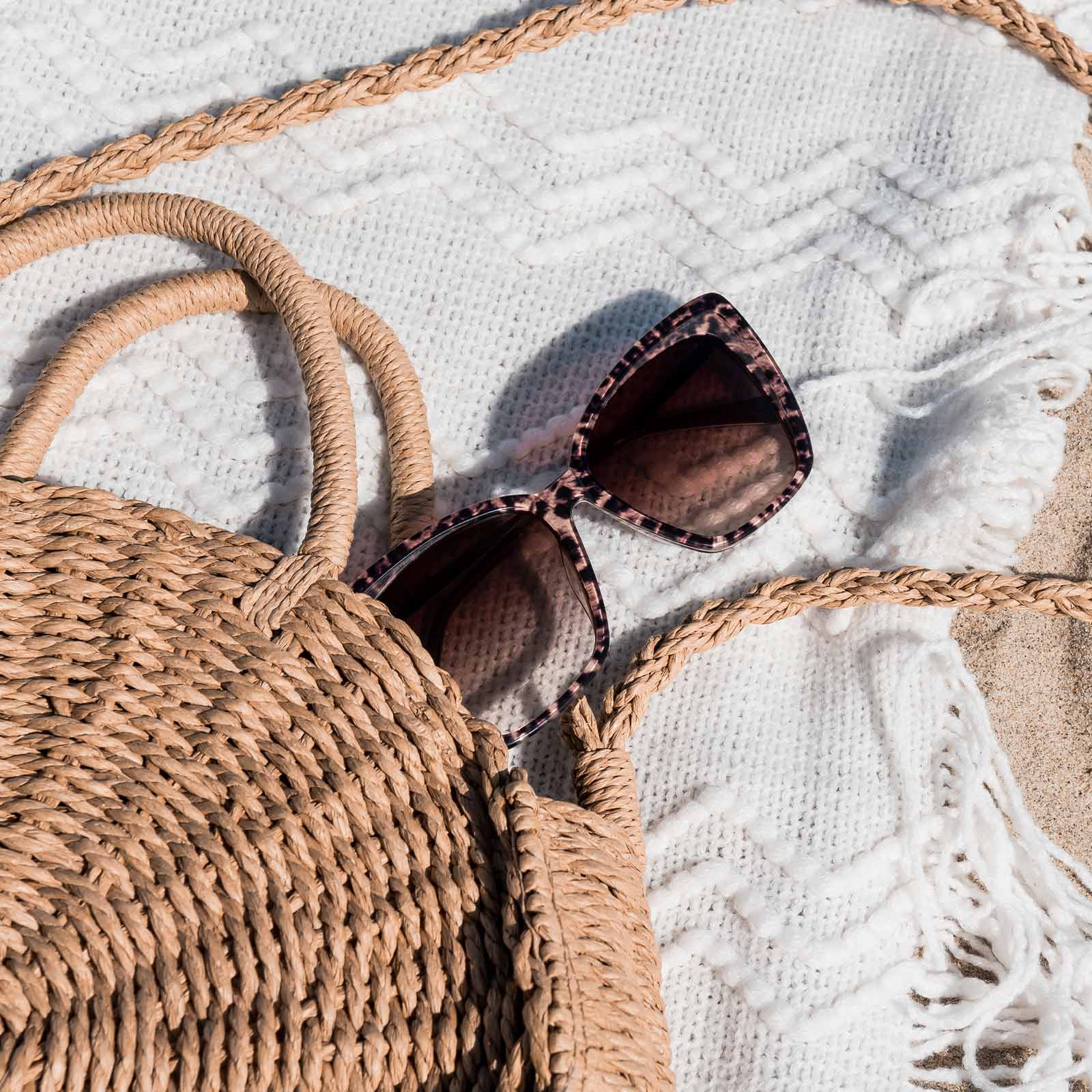 Becky II - Leopard Tortoise Brown Gradient Sunglasses