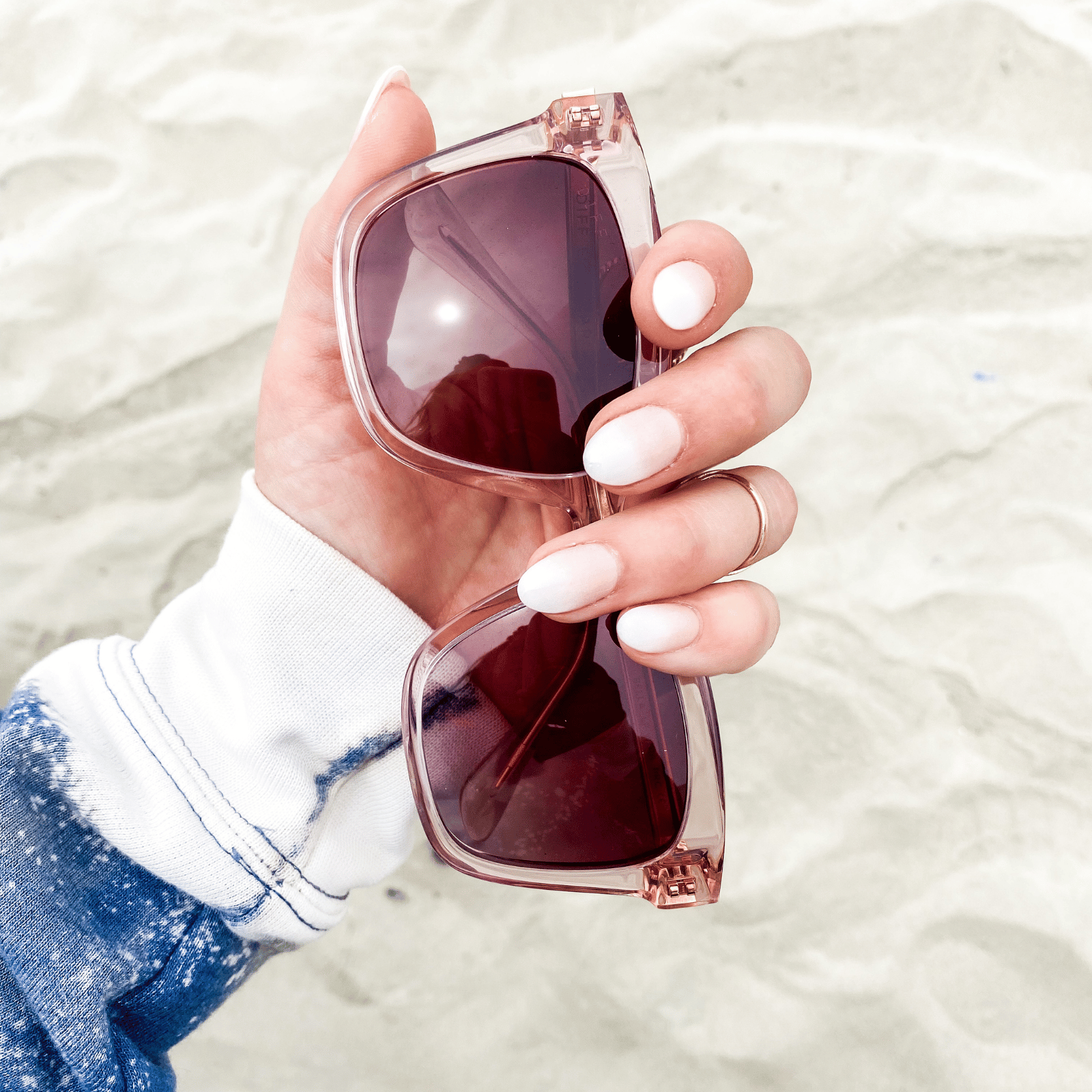 Bella - Light Pink Crystal Wine Gradient Sunglasses